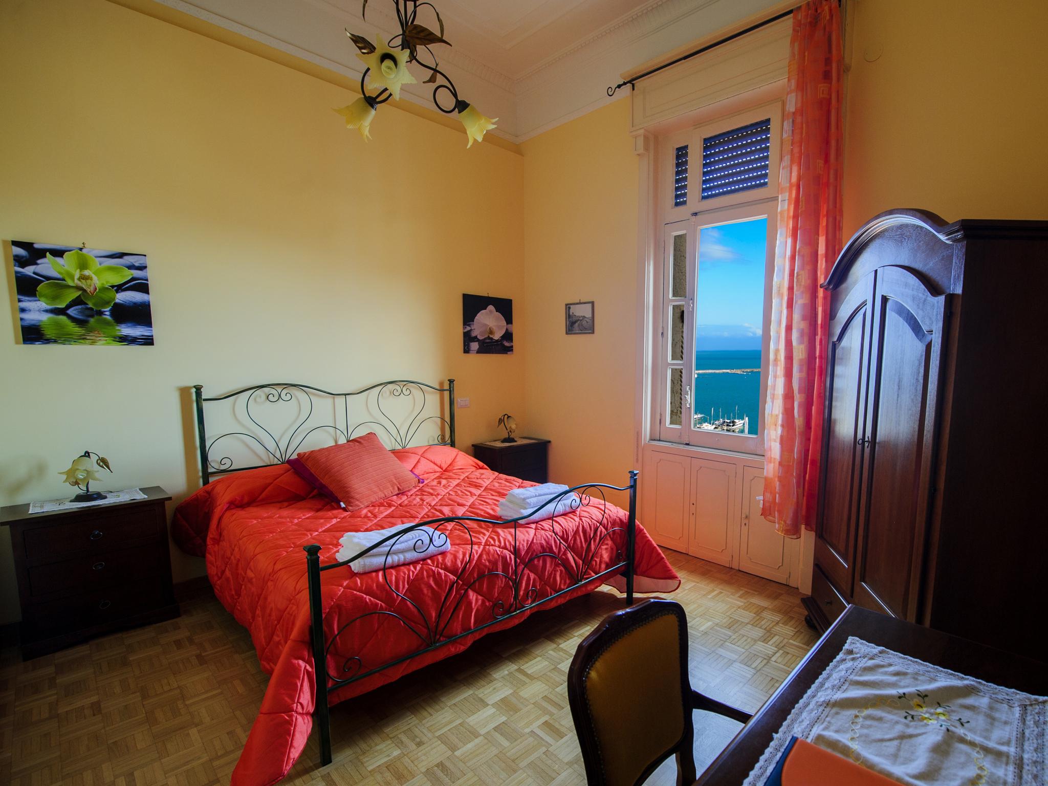 Barone Bed And Breakfast Салерно Экстерьер фото